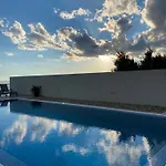 Meri Vila