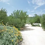 Meri Vila