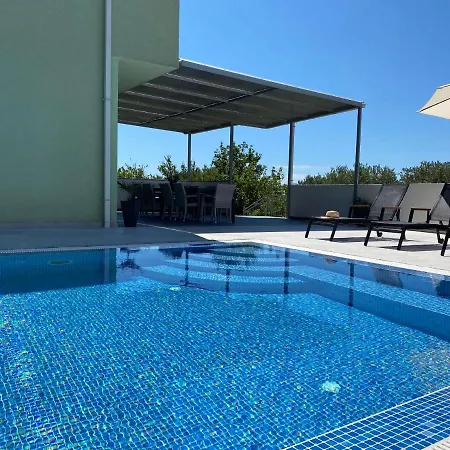 Meri Villa *